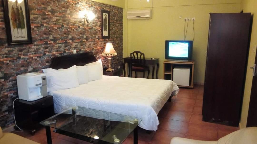 Osy Grand Hotel Moshi Kilimanjaro Tanzania Zewnętrze zdjęcie