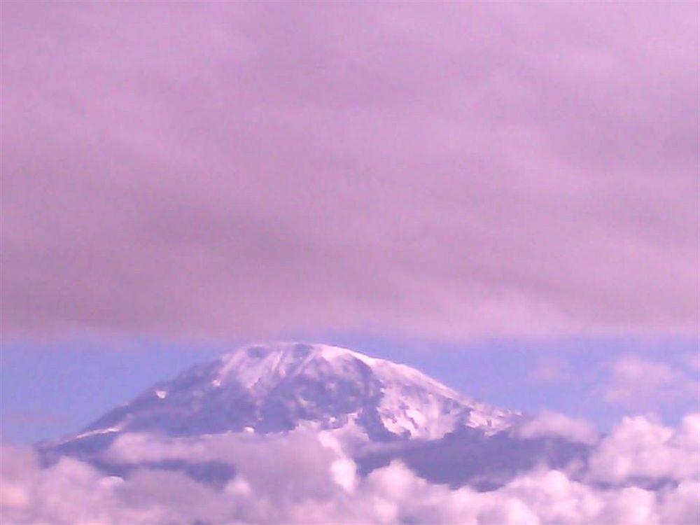 Osy Grand Hotel Moshi Kilimanjaro Tanzania Zewnętrze zdjęcie