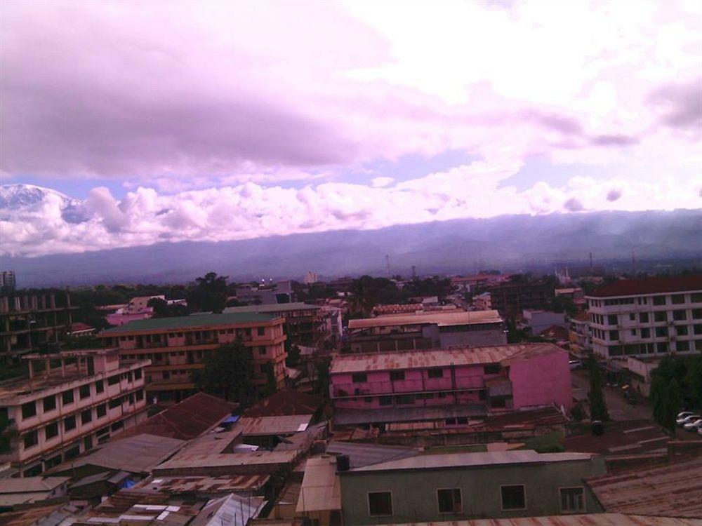 Osy Grand Hotel Moshi Kilimanjaro Tanzania Zewnętrze zdjęcie