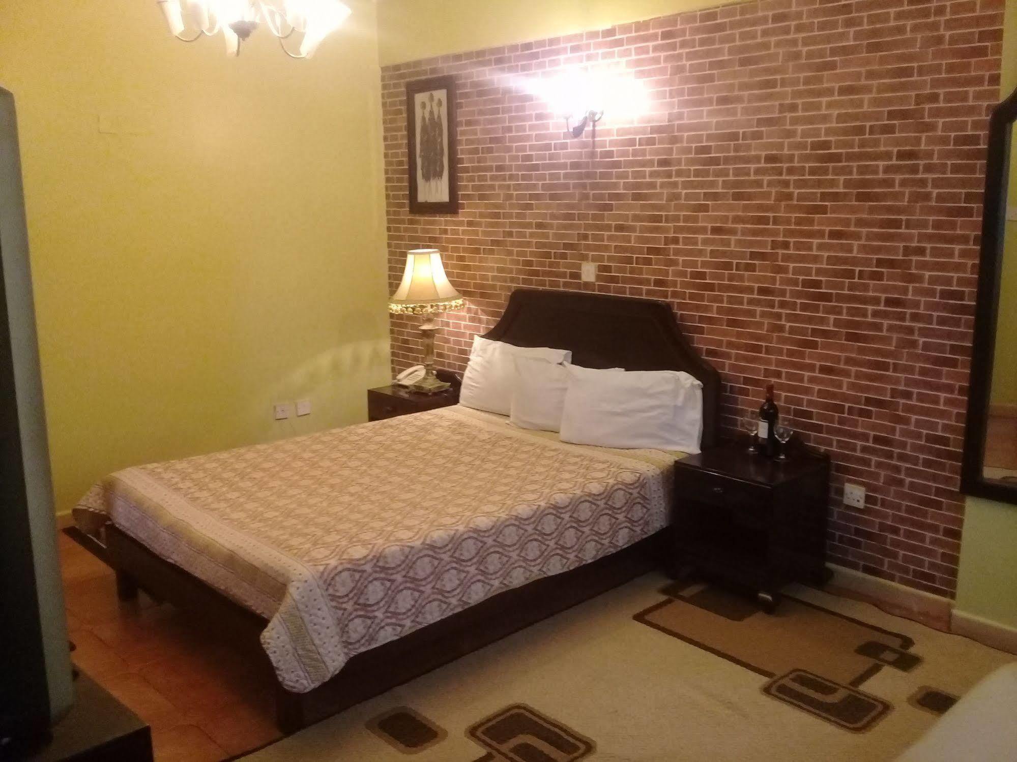Osy Grand Hotel Moshi Kilimanjaro Tanzania Zewnętrze zdjęcie